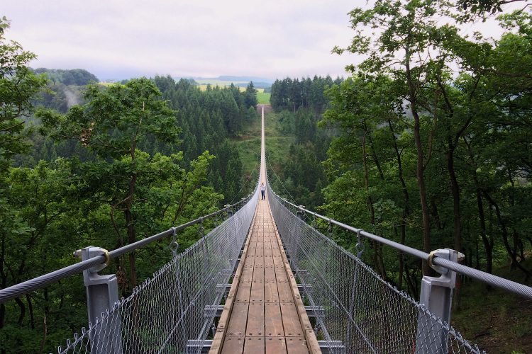 Für Mutige: Hängeseilbrücke Geierlay